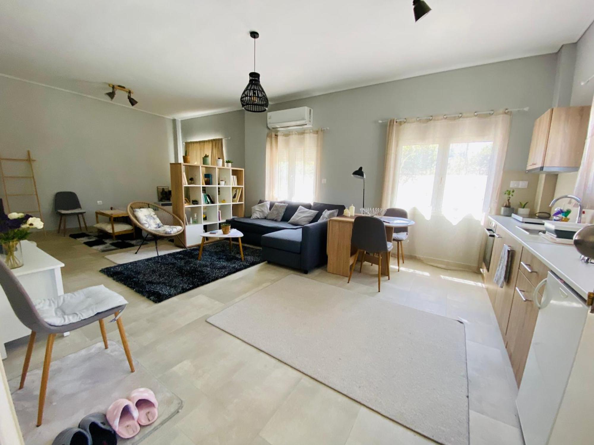 Mesolóngion Xrysa'S Central City Apartment מראה חיצוני תמונה