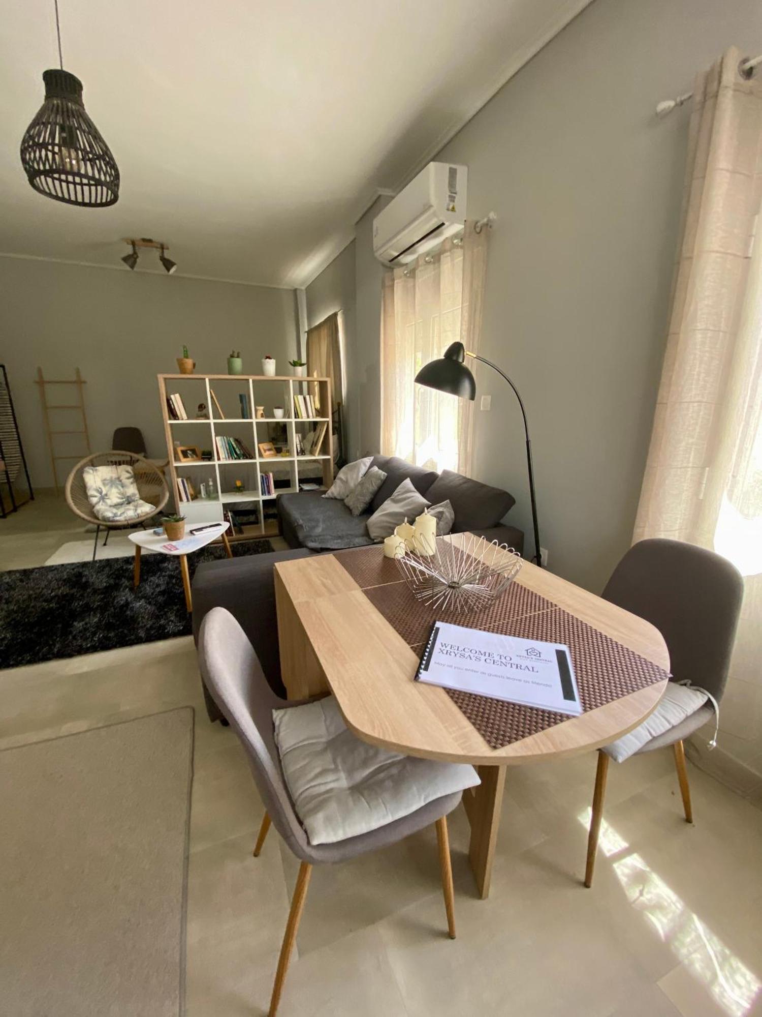 Mesolóngion Xrysa'S Central City Apartment מראה חיצוני תמונה
