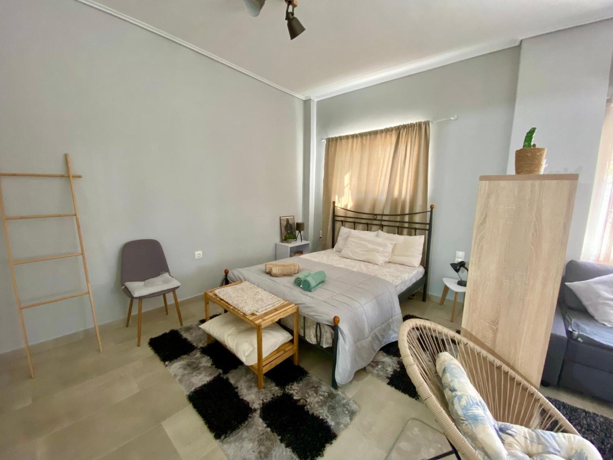 Mesolóngion Xrysa'S Central City Apartment מראה חיצוני תמונה